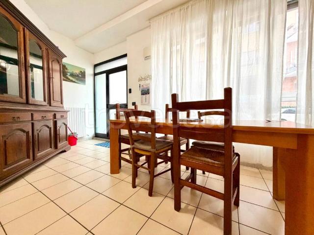 Appartamento in vendita ad Ancona via Podgora, Adriatico
