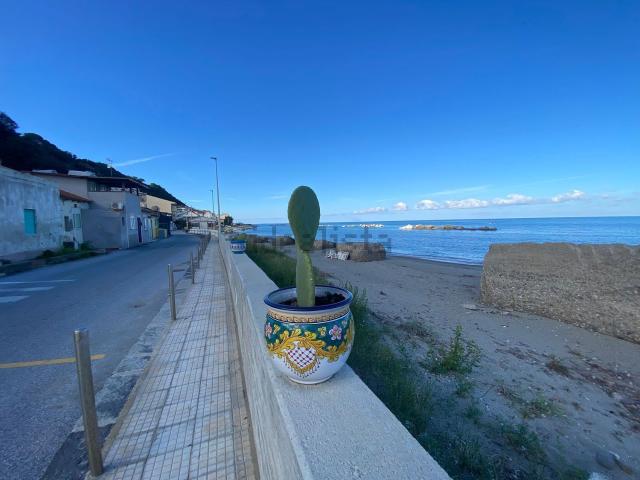 Appartamento in vendita di 43 m² in Località Acqualadroni