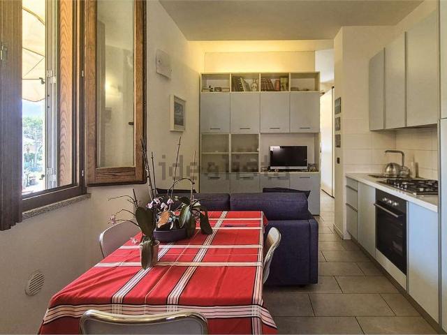 Appartamento in vendita di 43 m² in Viale Giuseppe Azari, 90
