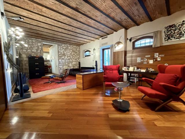 Appartamento in vendita di 400 m² in Via Corte Scaletta