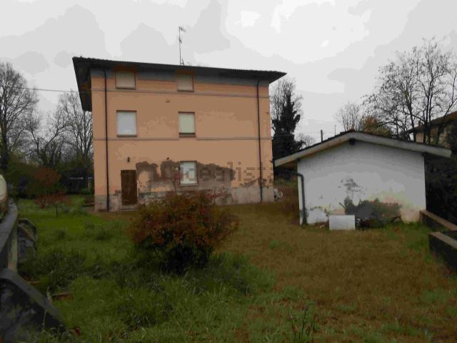 Appartamento in vendita di 400 m² in Via Dante Freddi, 3