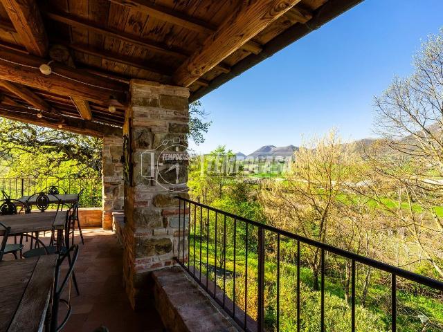 Appartamento in vendita di 400 m² in Strada Statale 256 Muccese