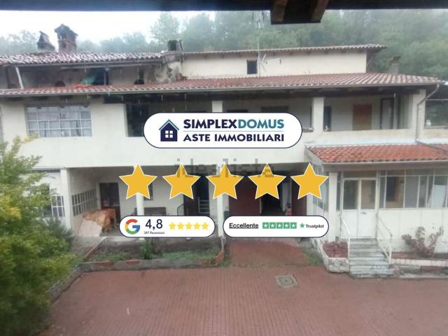 Appartamento in vendita di 402 m² in Via Piverone