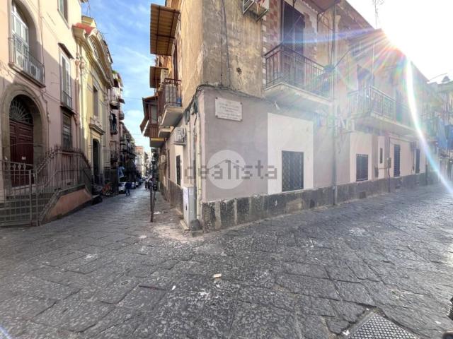 Appartamento in vendita di 40 m² in Vico II San Maria Avvocata, 53