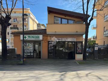 Appartamento in vendita di 40 m² in Viale Giovanni Bovio, 326