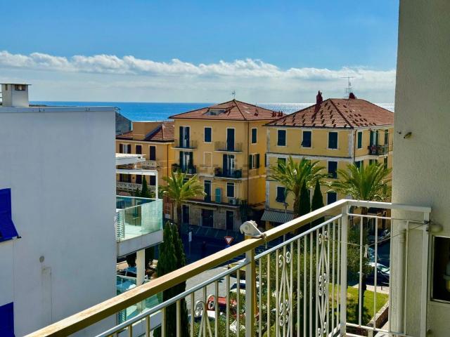 Appartamento in vendita di 40 m² in Viale Riviera, 10