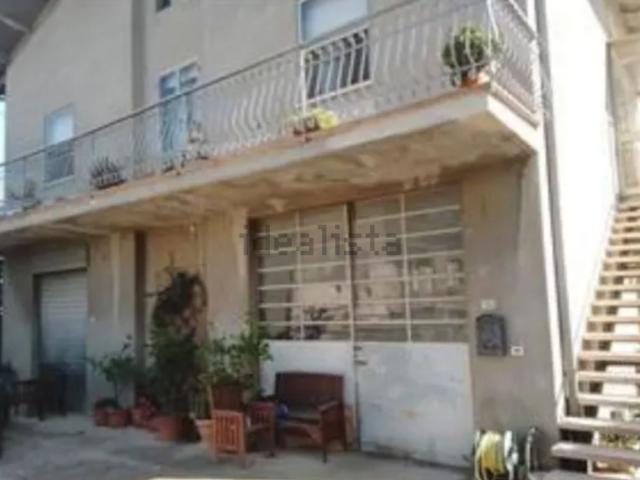 Appartamento in vendita di 410 m² in Via Giuseppe Garibaldi