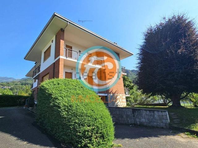 Appartamento in vendita di 412 m² in Via Roma, 10