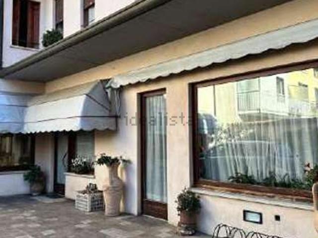 Appartamento in vendita di 414 m² in Via Benedetto Croce