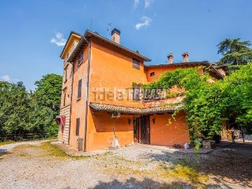 Appartamento in vendita di 418 m² in Via Castello Casalgrande, 2