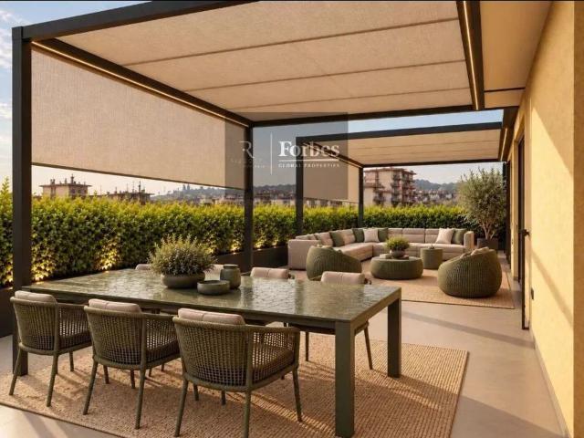 Appartamento in vendita di 419 m² in Corso delle Province, 254