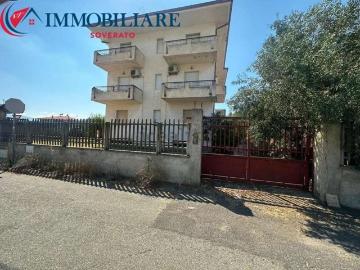 Appartamento in vendita di 424 m² in Via Marconi, 3