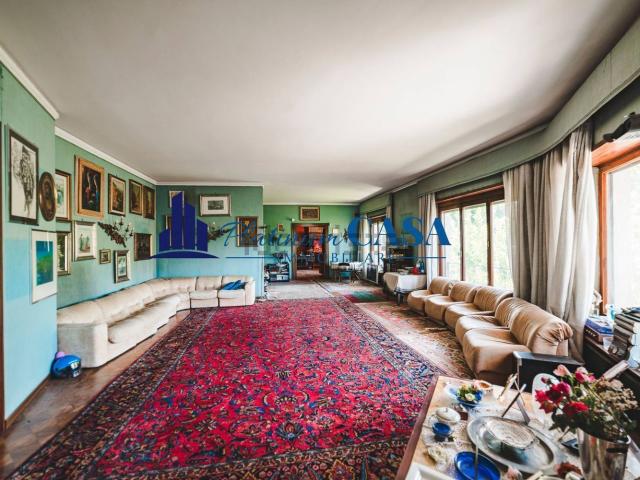 Appartamento in vendita di 430 m² in Via Alessandro Fleming, 75