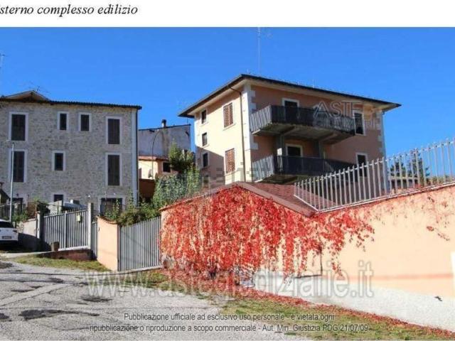 Appartamento in vendita di 434 m² in Via L&apos Aquila, 2