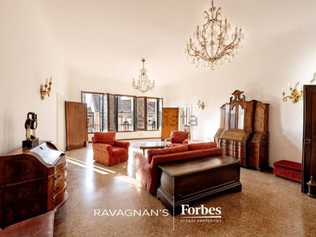 Appartamento in vendita di 438 m² in Sestiere di Castello, 4979