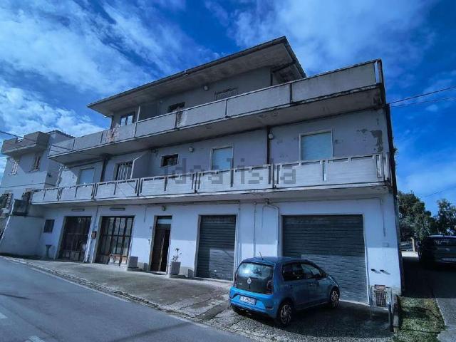 Appartamento in vendita di 443 m² in Via Cavatassi