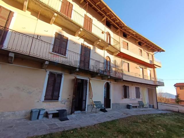 Appartamento in vendita di 450 m² in Via Mottarone, 1