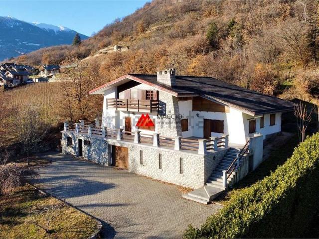 Appartamento in vendita di 450 m² in Località Thuvex