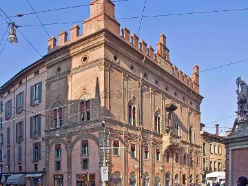 Appartamento in vendita di 450 m² in Piazza di Porta Ravegnana