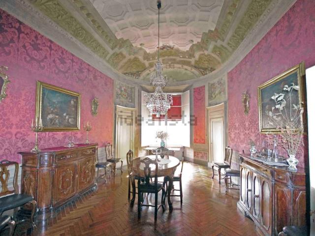 Appartamento in vendita di 450 m² in Piazza di Porta Ravegnana