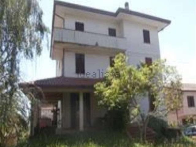 Appartamento in vendita di 452 m² in Viale Alcide De Gasperi, 1