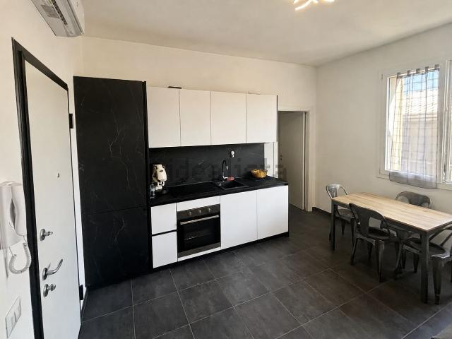 Appartamento in vendita di 45 m² in Via Ugo Foscolo