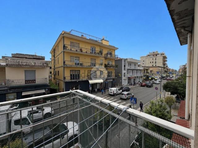 Appartamento in vendita di 45 m² in Via Martiri d&apos Ungheria, 100