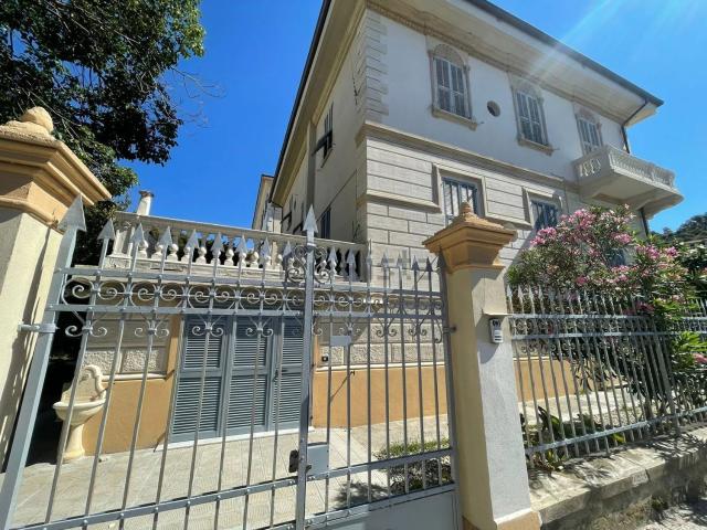 Appartamento in vendita di 45 m² in Via Petronio, 172