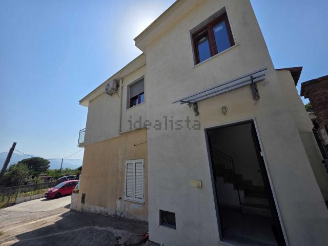 Appartamento in vendita di 45 m² in Via Sant&apos  Eramo, 14