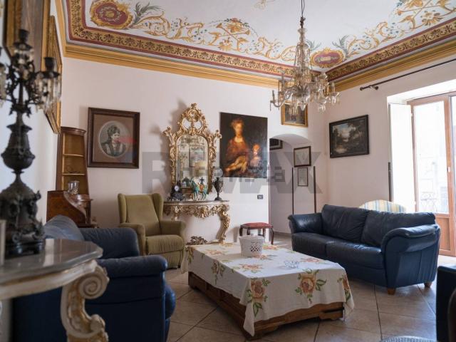 Appartamento in vendita di 460 m² in Via Giuseppe Licata, 231