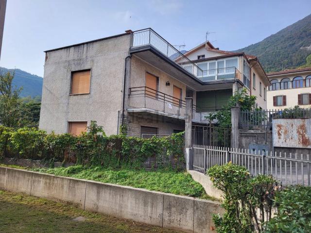 Appartamento in vendita di 460 m² in Via Fontanello, 6