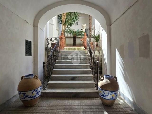 Appartamento in vendita di 465 m² in Via Roma, 97