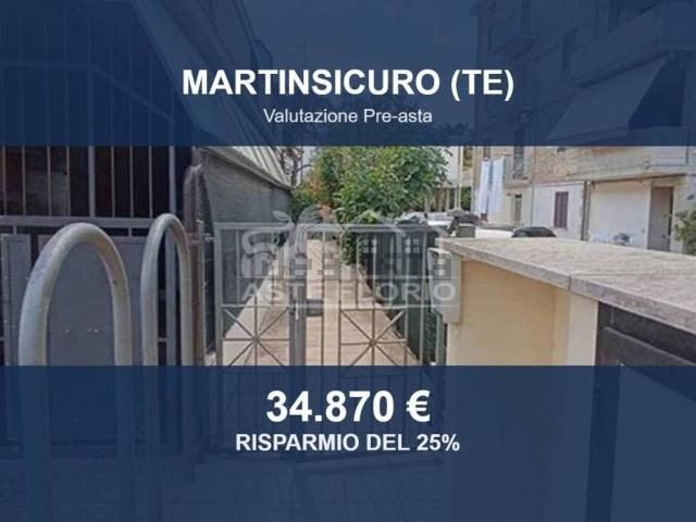 Appartamento in vendita di 46 m² in Via U. Foscolo, 30
