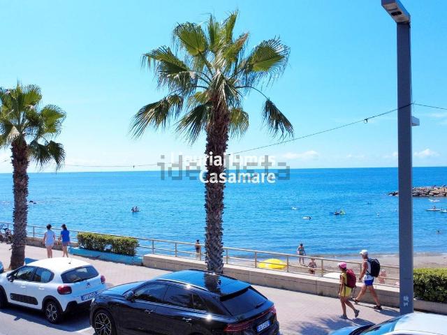 Appartamento in vendita di 48 m² in Lungomare D&apos Albertis