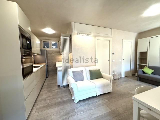 Appartamento in vendita di 48 m² in Via degli Alpini, 11