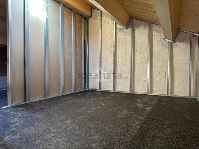 Appartamento in vendita di 48 m² in Via San Romano, 61