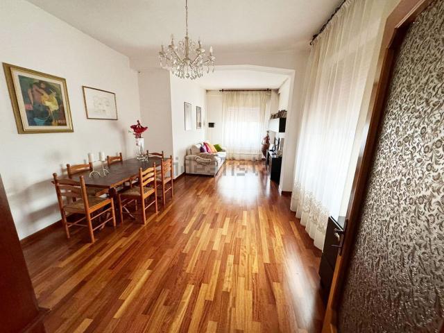 Appartamento in vendita di 496 m² in Via Nevola