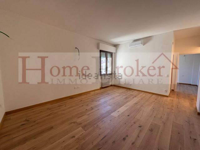 Appartamento in vendita di 49 m² in Via della Villa Demidoff, 14