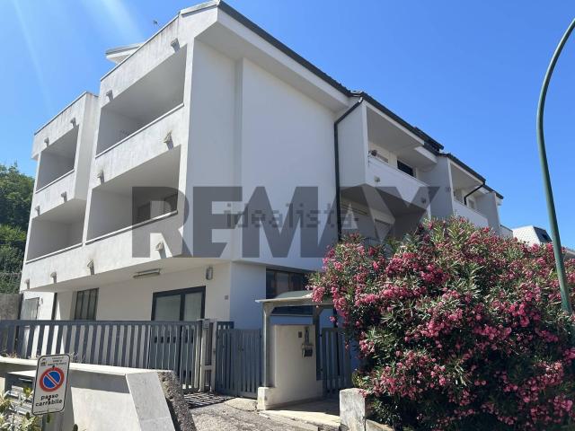 Appartamento in vendita di 500 m² in Via Galilei, 14