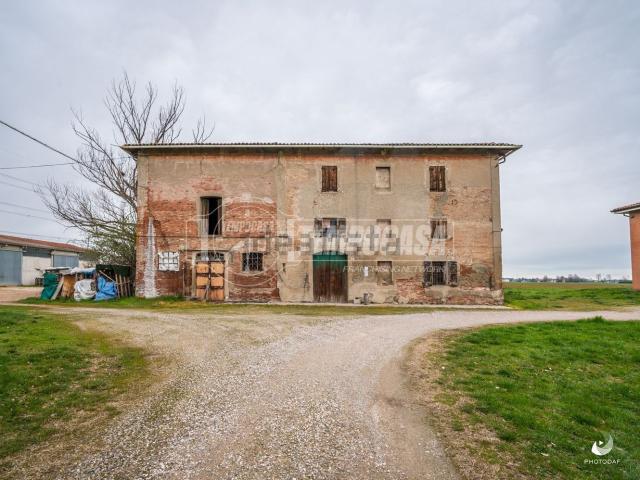 Appartamento in vendita di 500 m² in Via Nuova di Budrio, 8