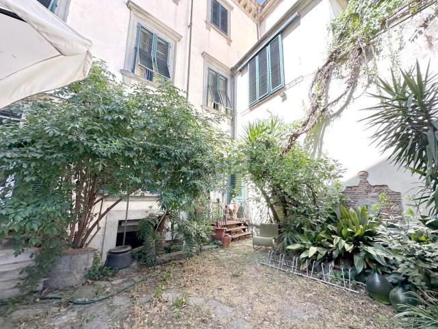 Appartamento in vendita di 500 m² in Piazza Sant&apos Alessandro
