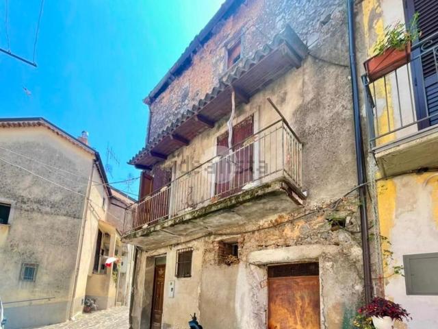 Appartamento in vendita di 100 m² in Salita Castelluccio, 3