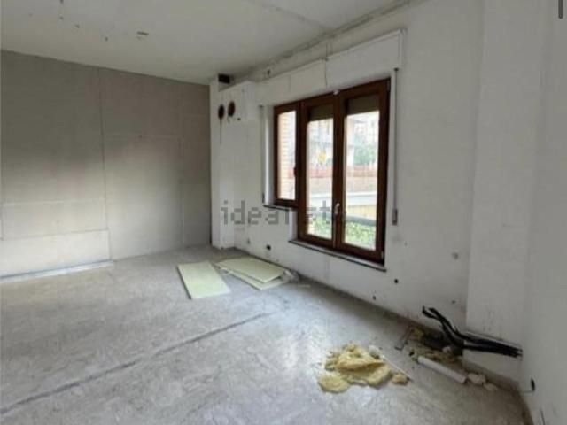 Appartamento in vendita di 50 m² in Via Baldassarre Peruzzi, 53100