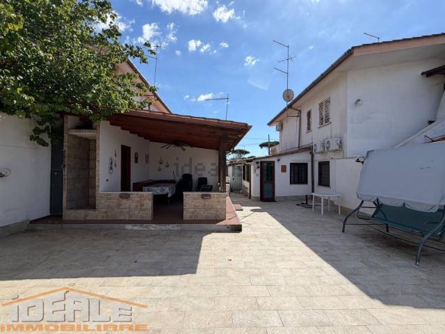 Appartamento in vendita di 50 m² in Via delle Mimose, 55