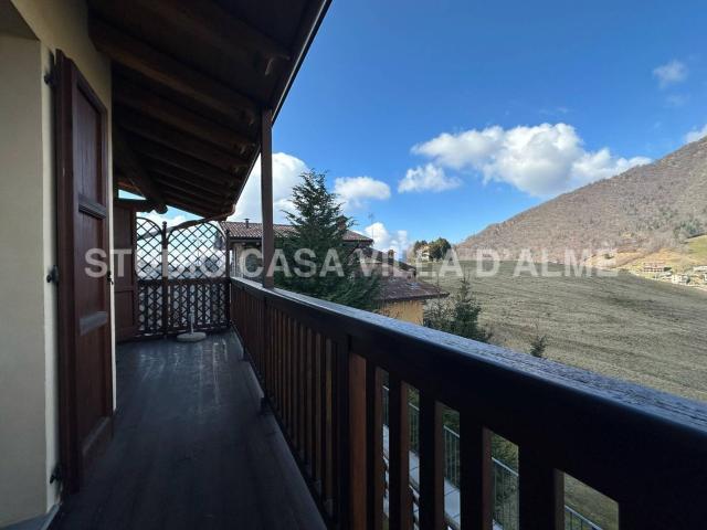 Appartamento in vendita di 50 m² in Via Famiglia Longaretti