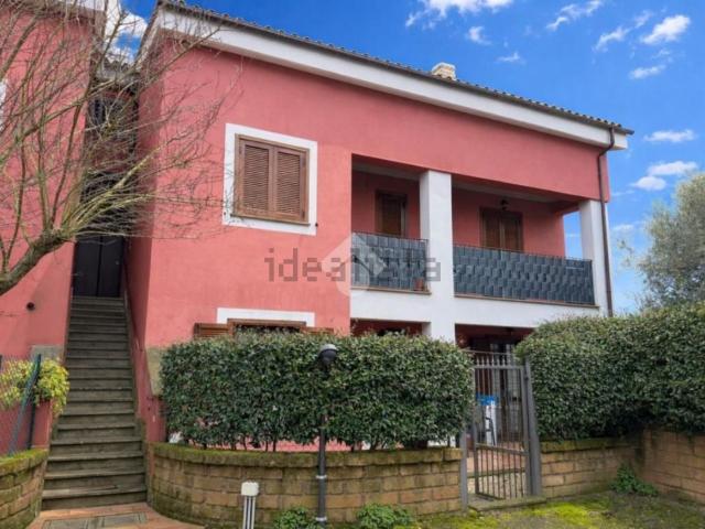 Appartamento in vendita di 50 m² in Via Lambruschina Sud, 74