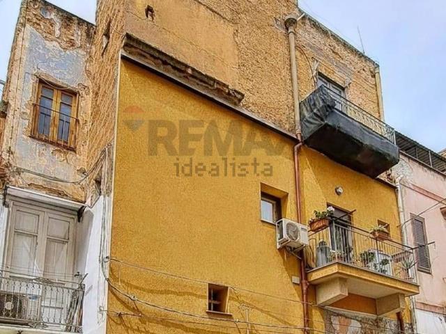 Appartamento in vendita di 51 m² in Via Angiò, 62