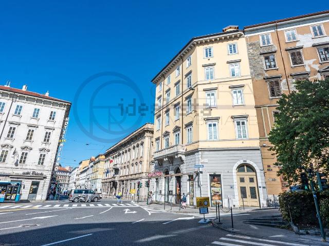 Appartamento in vendita di 51 m² in Via di Romagna, 2