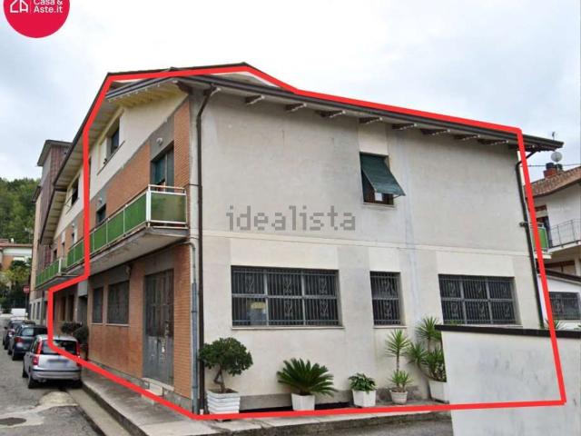 Appartamento in vendita di 520 m² in Via Carini, 5