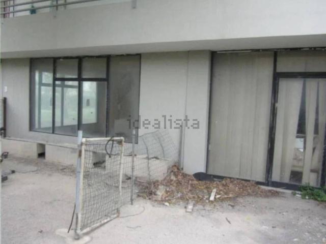 Appartamento in vendita di 521 m² in Via Alcide De Gasperi, 7